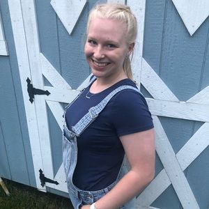 Meet your Posher, Maddie